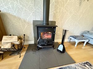 Log Burner- click for photo gallery